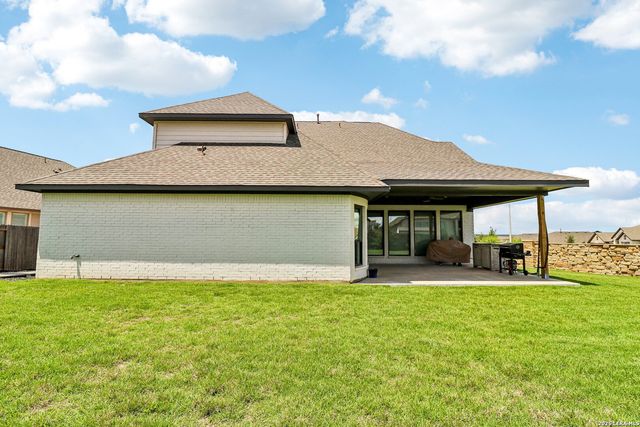 1907 peres, New Braunfels, TX 78132