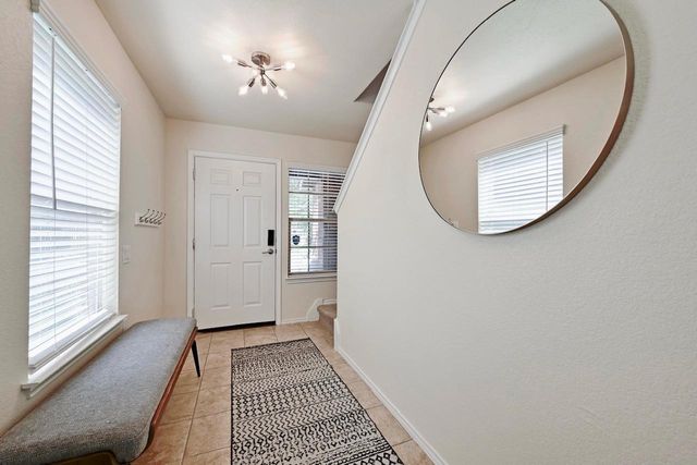 7220 Outfitter DR, Austin, TX 78744