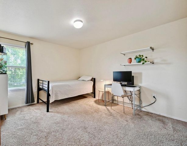 7220 Outfitter DR, Austin, TX 78744