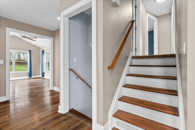 706 Leona Drive, Ann Arbor, MI 48103