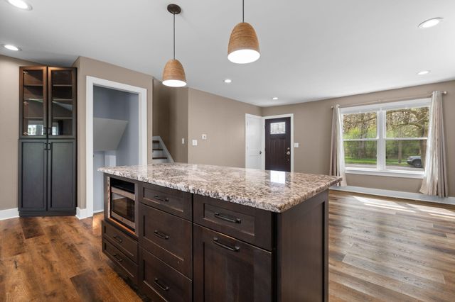 706 Leona Drive, Ann Arbor, MI 48103
