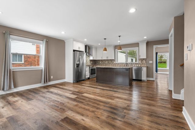 706 Leona Drive, Ann Arbor, MI 48103