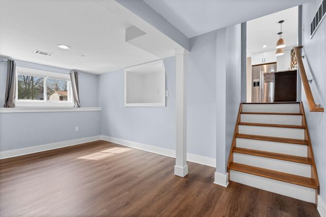 706 Leona Drive, Ann Arbor, MI 48103