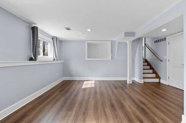 706 Leona Drive, Ann Arbor, MI 48103