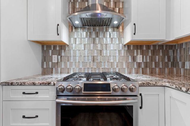 706 Leona Drive, Ann Arbor, MI 48103