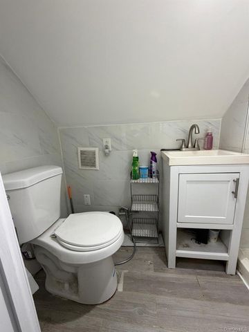 150 Jacob Street E, Elmont, NY 11003