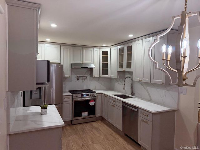 150 Jacob Street E, Elmont, NY 11003