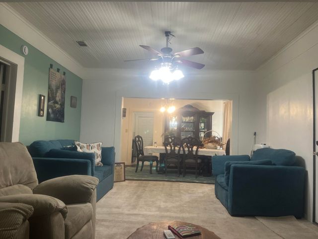 8983 Main St, Deridder, LA 70634