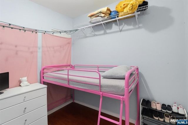 2105 New York Avenue, Union City, NJ 07087