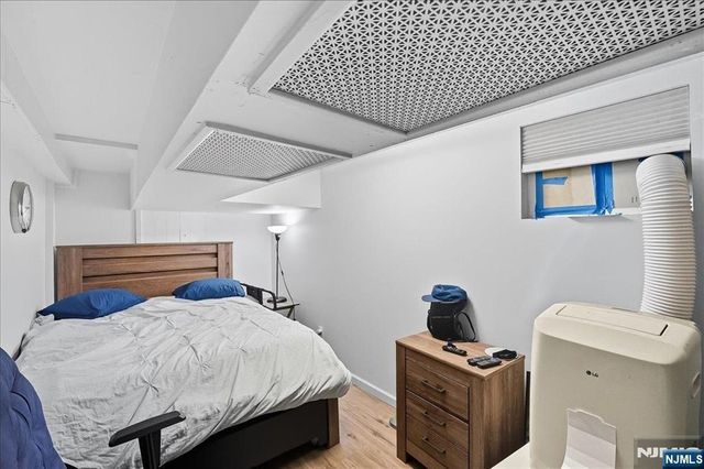 2105 New York Avenue, Union City, NJ 07087