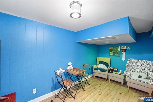 2105 New York Avenue, Union City, NJ 07087