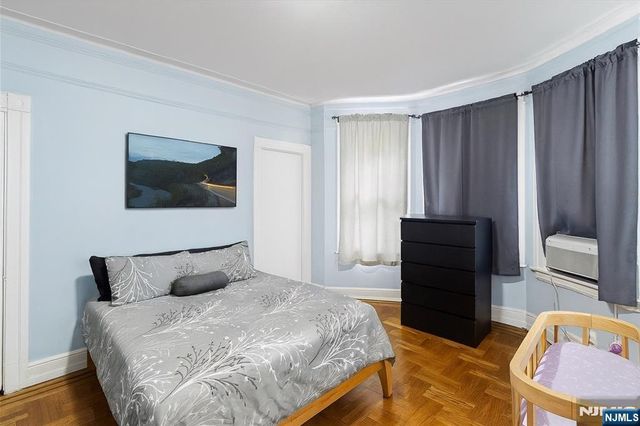 2105 New York Avenue, Union City, NJ 07087