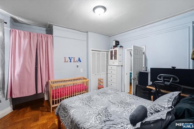 2105 New York Avenue, Union City, NJ 07087