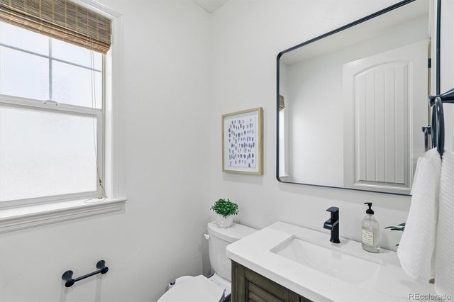 10640 Star Thistle Court, Highlands Ranch, CO 80126