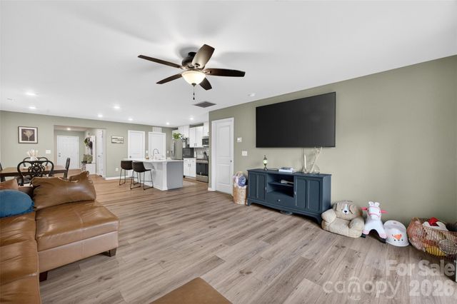 2172 Trollinger Drive, Catawba, NC 28609
