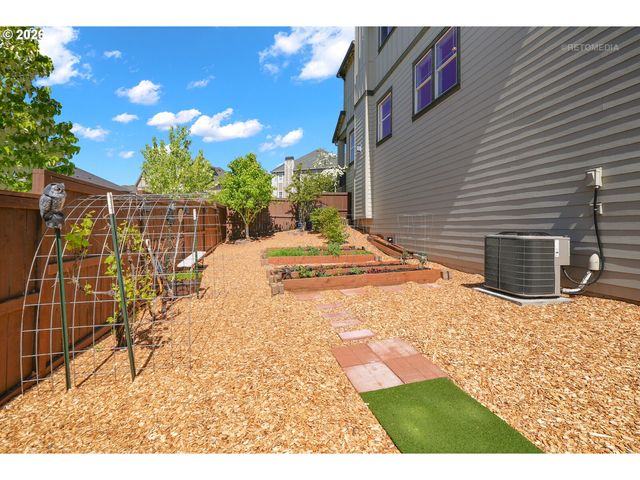 15206 Sw SEINE Dr, Tigard, OR 97224