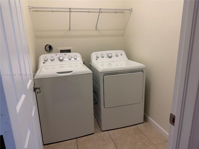 3501 W 92nd Pl, Hialeah, FL 33018