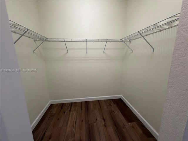 3501 W 92nd Pl, Hialeah, FL 33018