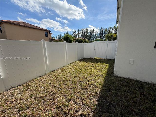 3501 W 92nd Pl, Hialeah, FL 33018