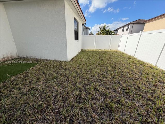 3501 W 92nd Pl, Hialeah, FL 33018