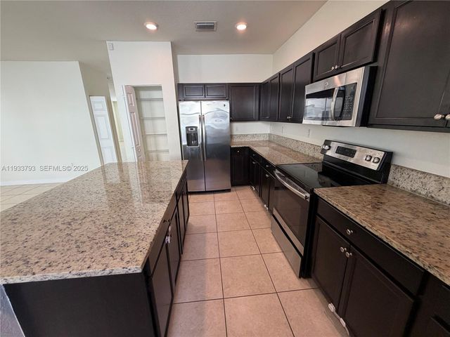 3501 W 92nd Pl, Hialeah, FL 33018
