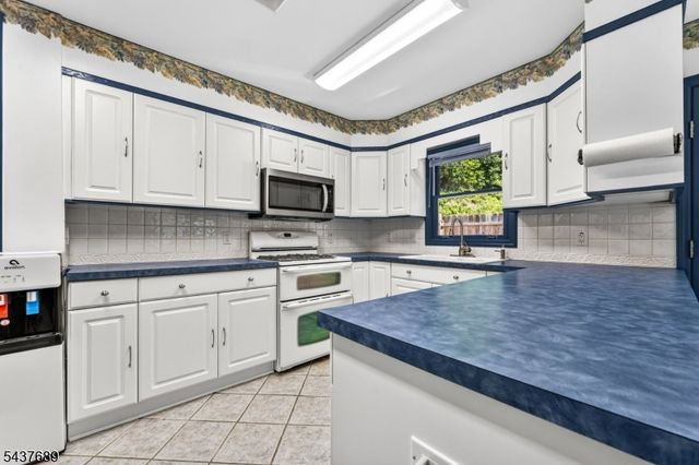 1813 Washington Valley Rd, Bridgewater Twp., NJ 08836