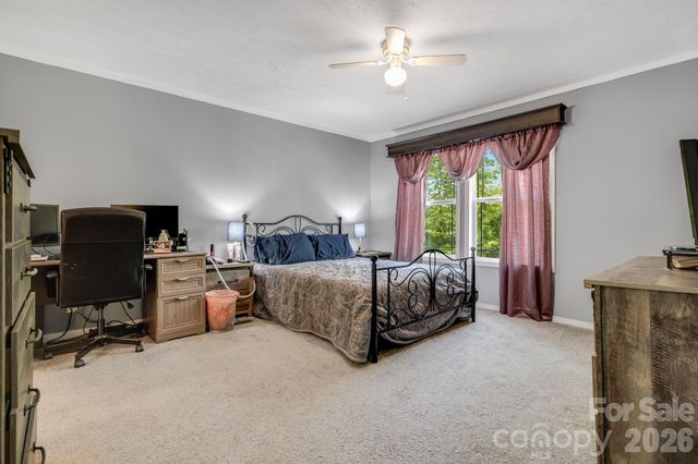 118 Bartram Way, Black Mountain, NC 28711