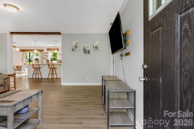 118 Bartram Way, Black Mountain, NC 28711