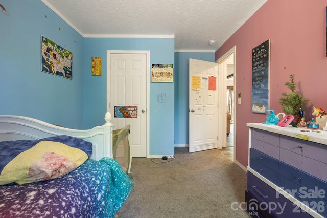 118 Bartram Way, Black Mountain, NC 28711
