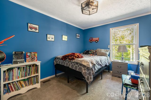 118 Bartram Way, Black Mountain, NC 28711