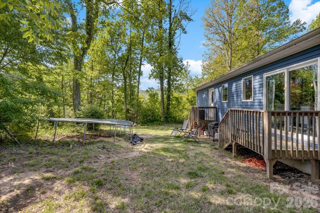 118 Bartram Way, Black Mountain, NC 28711