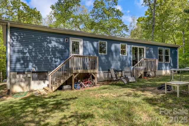 118 Bartram Way, Black Mountain, NC 28711