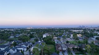 1520 Whispering Pines Dr, Houston, TX 77055