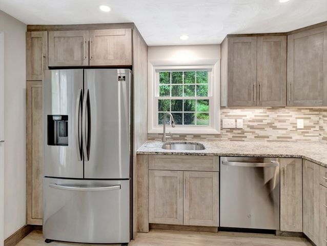 30 Keans Road, Burlington, MA 01803