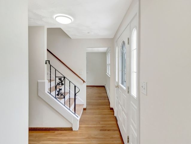 30 Keans Road, Burlington, MA 01803