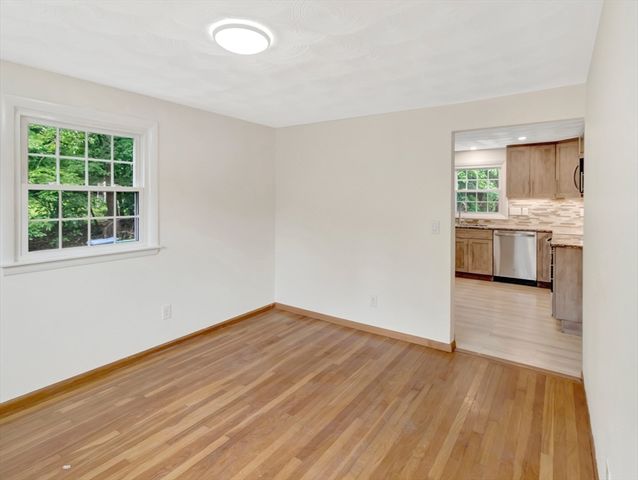 30 Keans Road, Burlington, MA 01803