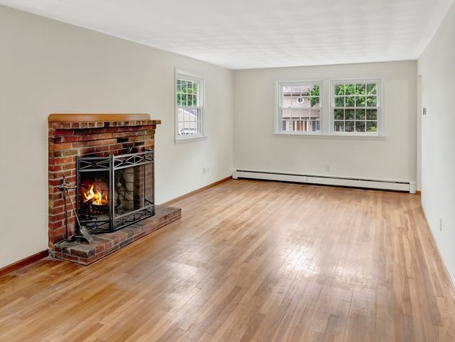 30 Keans Road, Burlington, MA 01803