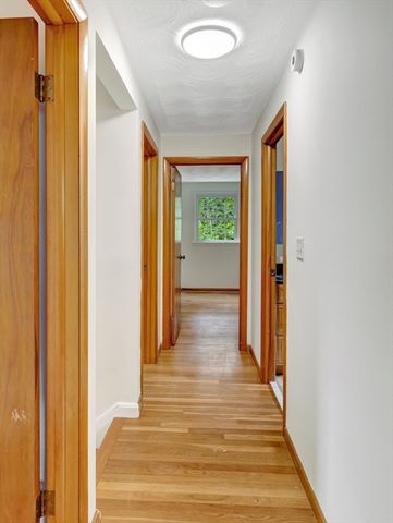 30 Keans Road, Burlington, MA 01803
