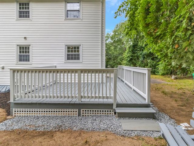 30 Keans Road, Burlington, MA 01803