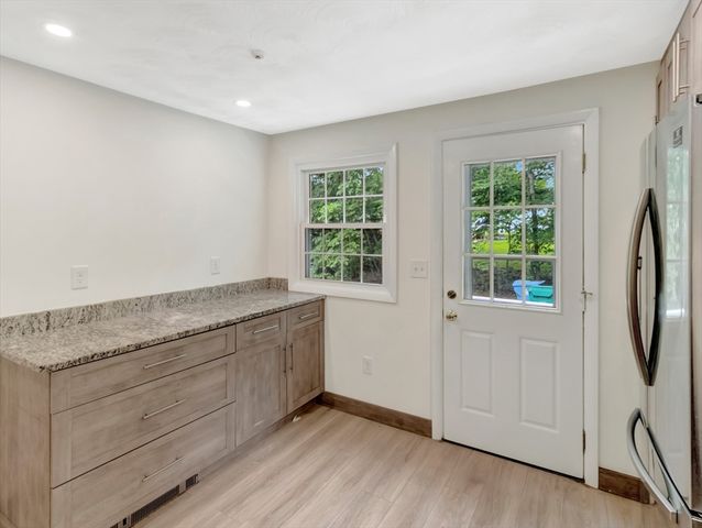 30 Keans Road, Burlington, MA 01803