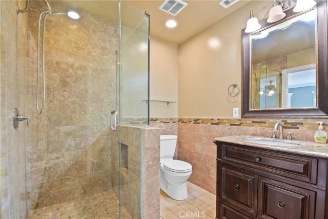 20303 Wardham, Lakewood, CA 90715