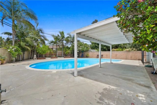 20303 Wardham, Lakewood, CA 90715