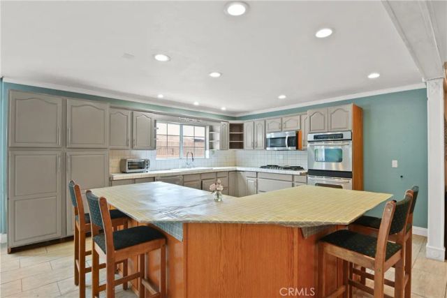20303 Wardham, Lakewood, CA 90715