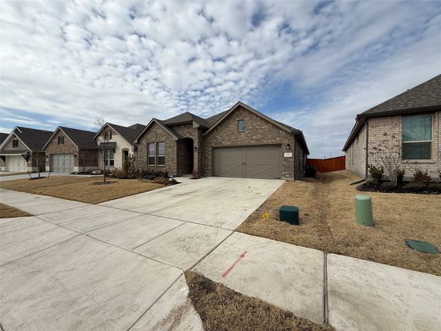 525 Pickett Creek Drive, Aledo, TX 76008