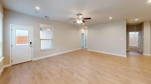 525 Pickett Creek Drive, Aledo, TX 76008