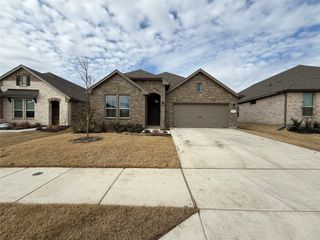 525 Pickett Creek Drive, Aledo, TX 76008