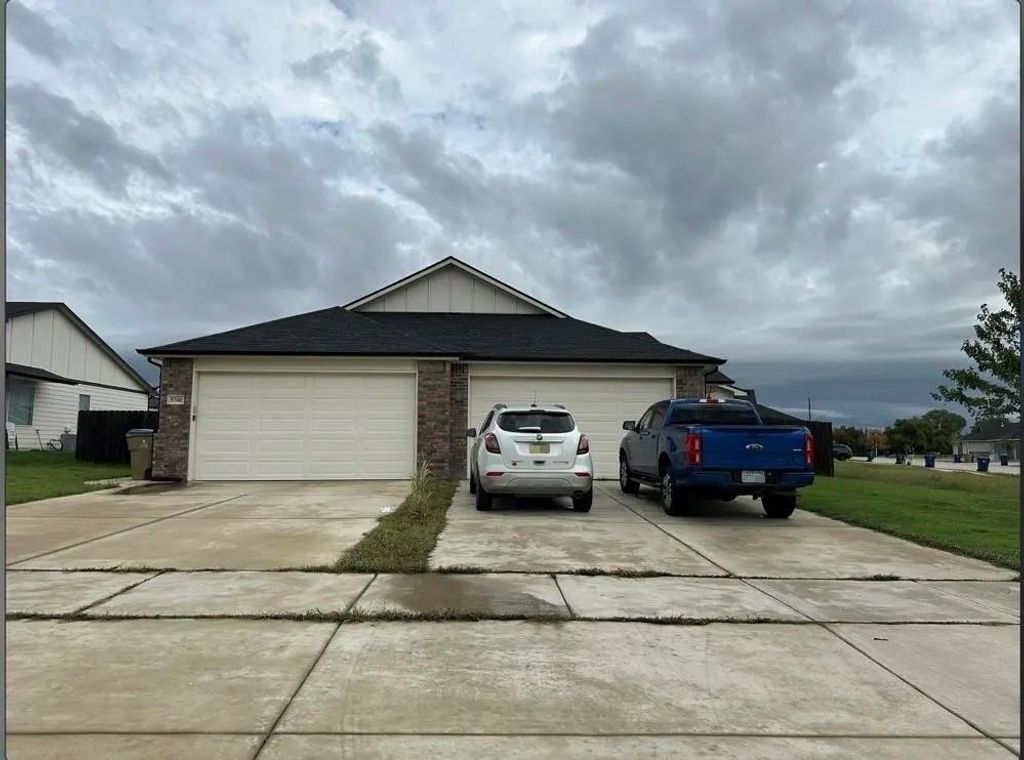 5746 E Bristol Street, Wichita, KS 67220