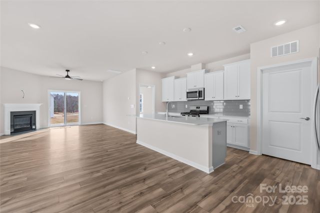 1609 Swallow Tail Drive, Belmont, NC 28012