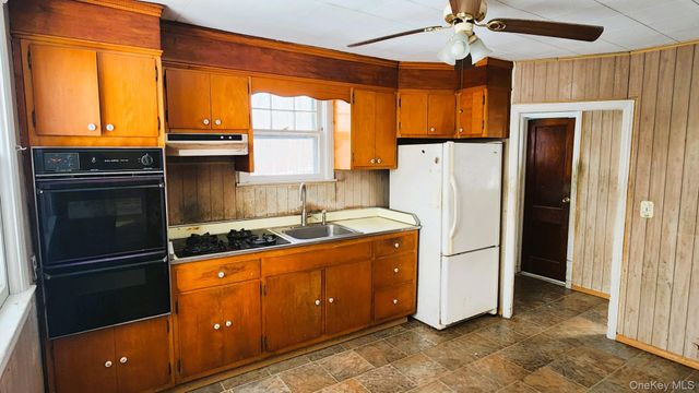 19 Whittier Hills Road, North Salem, NY 10560