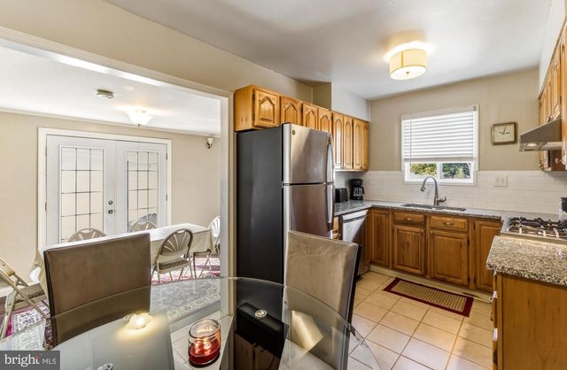 221 FORD AVE, West Deptford, NJ 08096